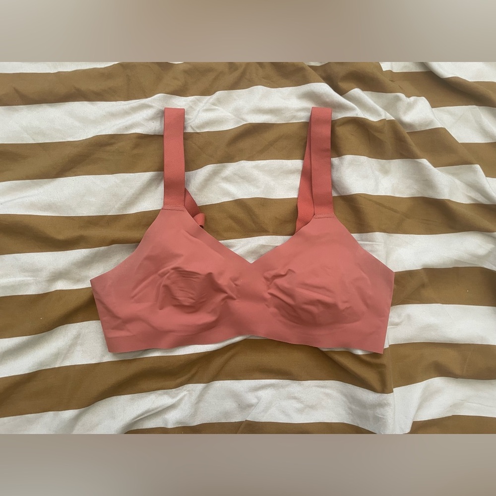 Knix v-neck padded bra in Warm spice 2
